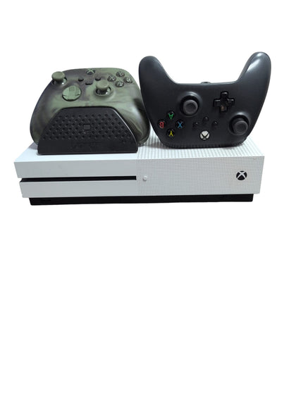 Microsoft Xbox One S 1TB Console x 2 pads