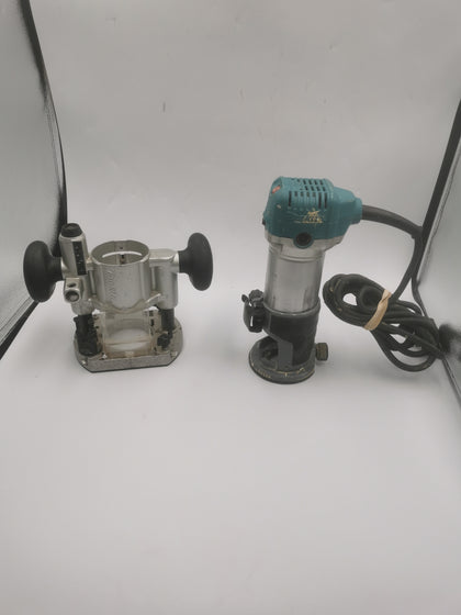 Makita RT0700C Router 240v With Plunger