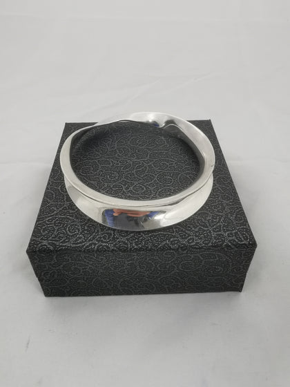 Silver Bangle (925 Hallmarked), 39.89Grams, Width: 7CM, Box Included.