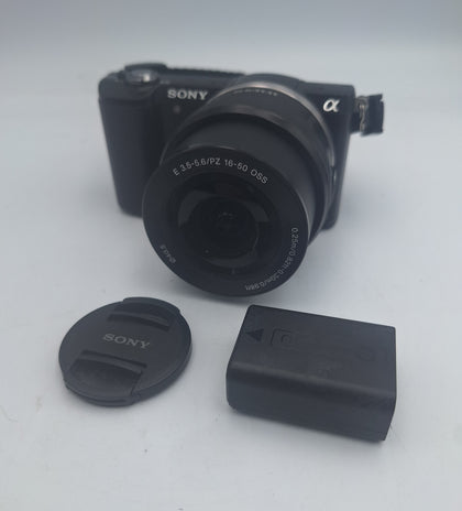 Sony alpha 5000 20.1mp digital camera with SELP1650 lens, battery and charger UNBOXED