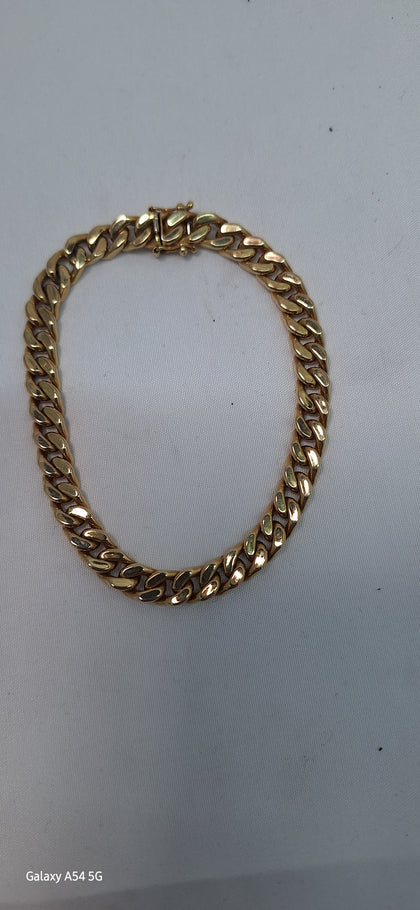 9ct Yellow Gold Thick Curb Bracelet - 16.80 Grams - 9