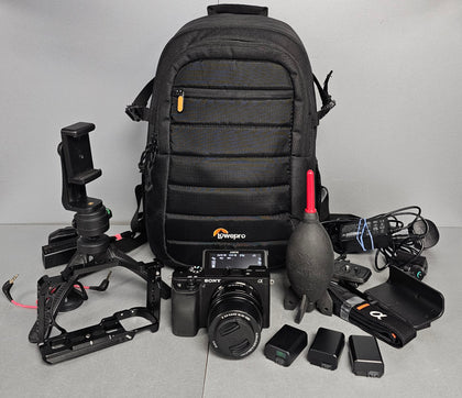 Sony Alpha 6400 | APS-C Mirrorless Camera with Sony 16-50 mm f/3.5-5.6 Power Zoom Lens