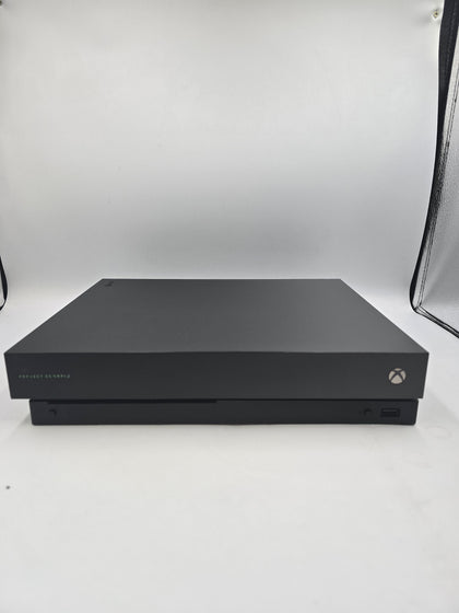 Microsoft Xbox One X no pad