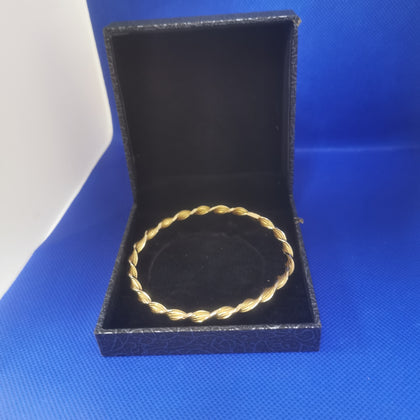 5.7G 9K Gold Bracelet