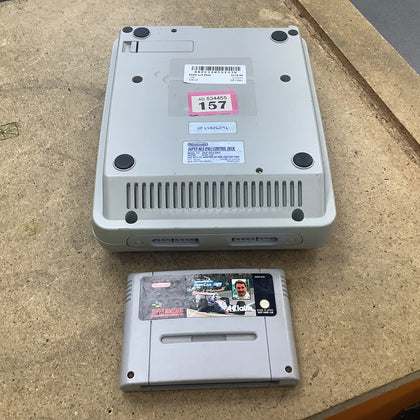 Super Nintendo Entertainment Unboxed 2x controllers