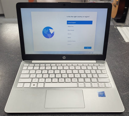HP 11-AK0027 - N4120 - 4GB Ram - 64GB SSD - 11