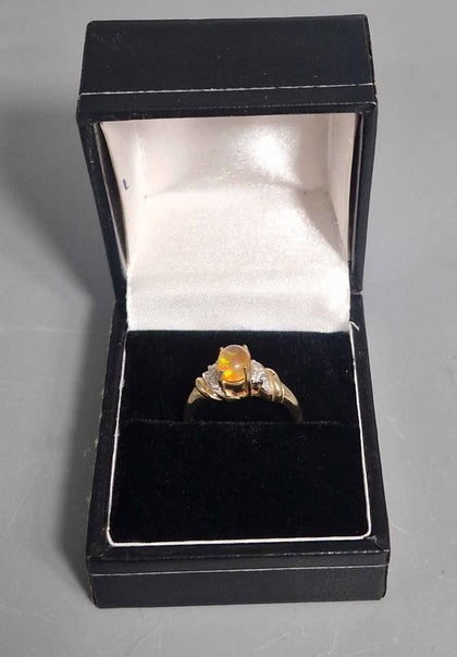 14ct GOLD RING ORANGE/CLEAR STONE 585 2.5G Size N
