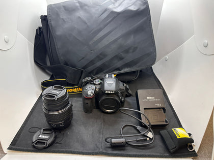Nikon D5300 Digital DSLR Camera Black & 18-55mm Lens