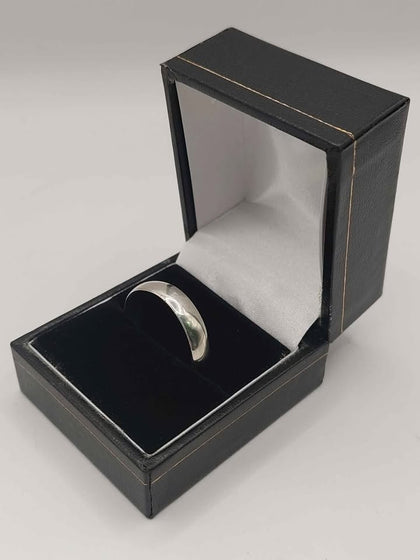 (9ct Hallmarked&Tested), 5.1g White Gold Ring, Size W