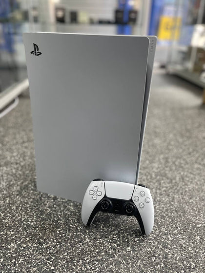 PS5 Disc Edition With Pad ** Collection Only - Wythenshawe **