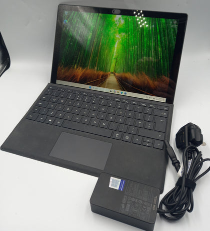Microsoft Surface Pro 6/256GB SSD/8GB RAM/i5-8350u/W11/Unboxed with Charger