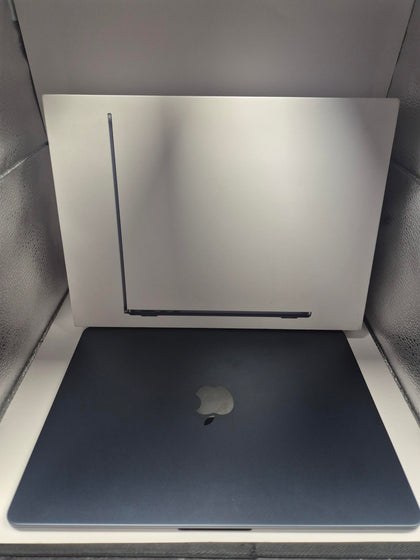 Apple MacBook Air 13-inch M3 chip MIDNIGHT