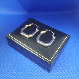 9K Earrings (375 Hallmarked & Tested) Weight:2.0 Grams - Box Included