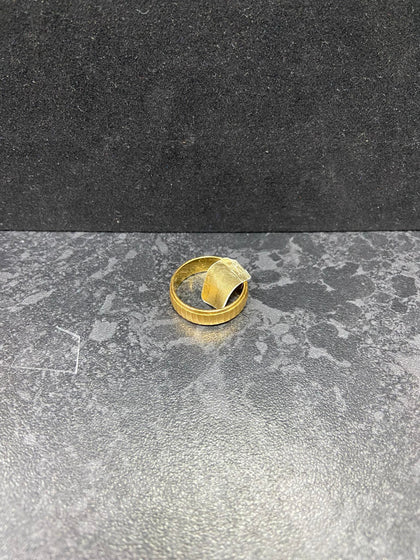 22ct Gold Wedding Ring (Size R), 7.8g