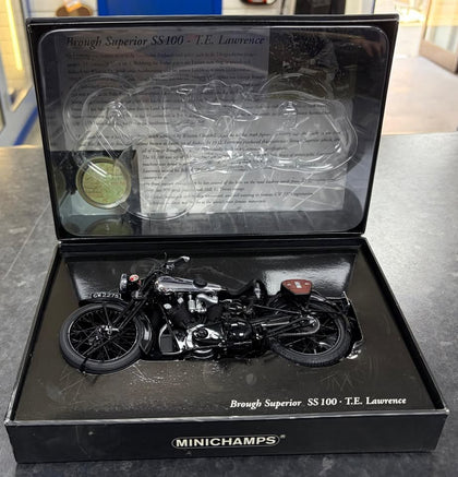 Minichamps Brough Superior SS 100 T.E. Lawrence Diecast Model Motorcycle