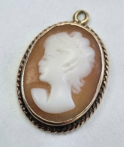 9ct Gold Cameo Pendant