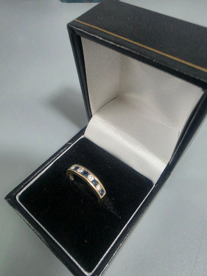 18CT White Gold Ring 3.7G HM 750 Size L With blue/white stones