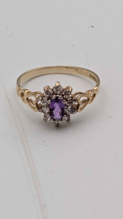 9ct Yellow Gold Ladies Cluster CZ Ring – Purple & Clear Stones – 1.25 Grams – Size L – Elegant Design