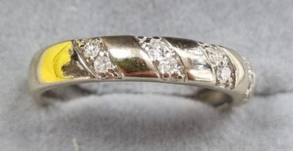 9ct White Gold Diamond Ring ~ size L