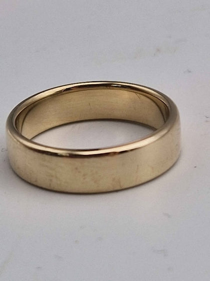 9ct Yellow Gold Men's Wedding Band Ring – Size O – 4.56g – Classic Polished Band