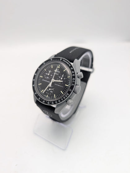 Omega x Swatch Mission To Moon SO33M100