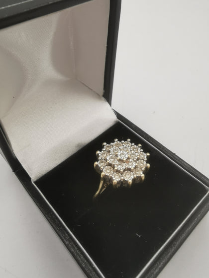 9CT Gold Floral Cubic Zirconia Ring, 4.5Grams, 375 Hallmarked, Size: M - BOXED