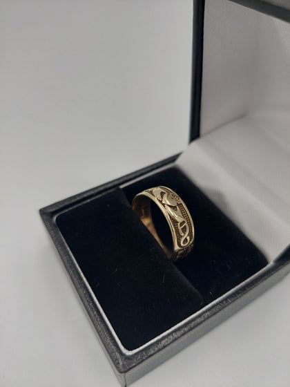 9K Gold Claddagh Ring, *WITH MY TWO HANDS I GIVE YOU MY HEART AND CROWN IT WITH MY LOVE* Hallmarked & Tested, 3.5Grams, Size: N