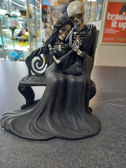 Eternal Bond Skeleton Figurine