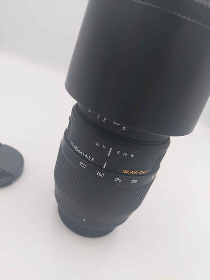Sigma 70-300mm F/4 - 5.6 DG Camera Lens