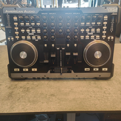 American Audio VMS4 digital Work Station With Hard Case
