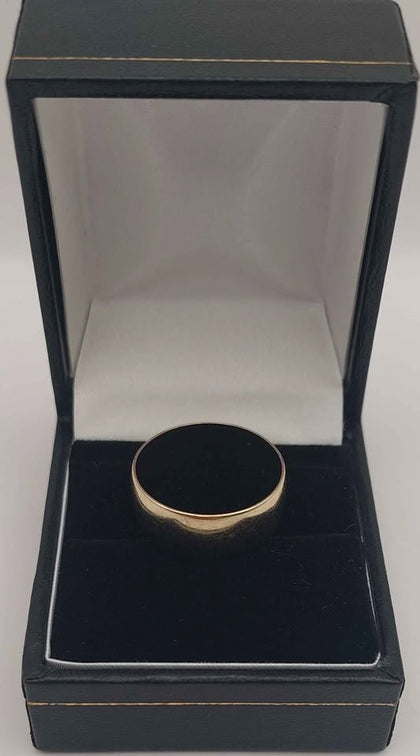 9ct yellow gold wedding band ring 3.4g Boxed, size R, hallmarked