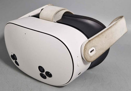 Meta Quest 3S VR Headset (With Controllers) - 128GB, B