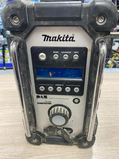 * Makita MR007GZ Jobsite Radio
