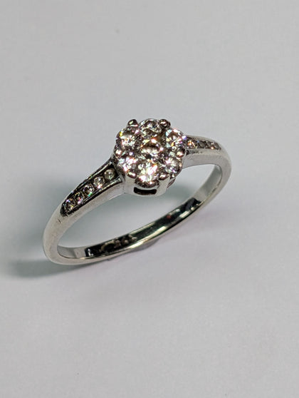 9ct White Gold Diamond Floral Ring - Size O