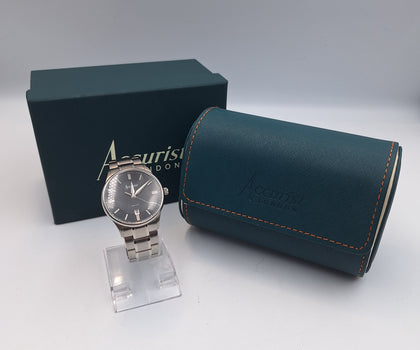 Accurist Classic Men's Quartz Watch 73006 stainless steel with black face, spare links and original case and box