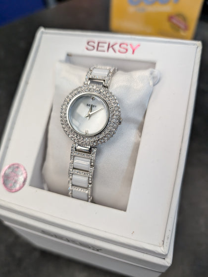 SEKSY WATCH LEIGH STORE