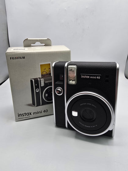 Fuji Film Instant Camera Instax Mini 40 *24 month warranty*