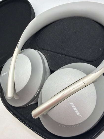 Bose Noise Cancelling Headphones 700