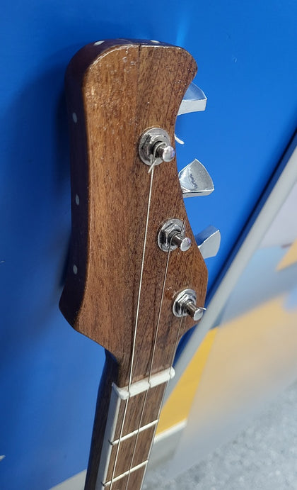 Handmade 3 string cigar box guitar (Elvis)