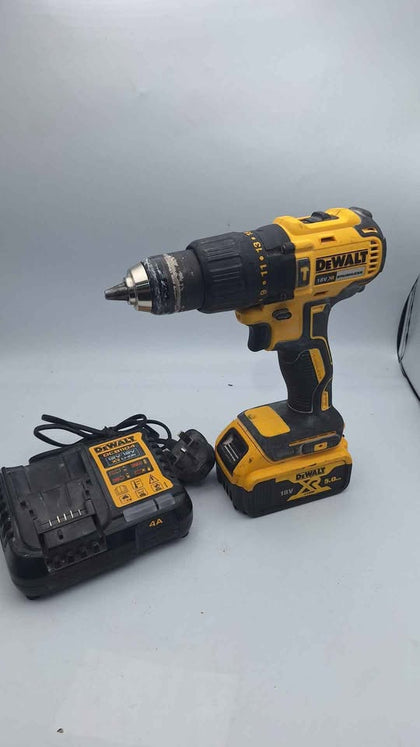 DEWALT DCD778 18V XR Brushless Combi Drill – 5.0Ah Battery & Charger