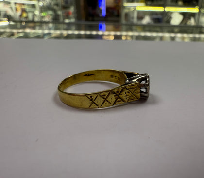 18CT GOLD DIAMOND RING SIZE Q LEYLAND STORE