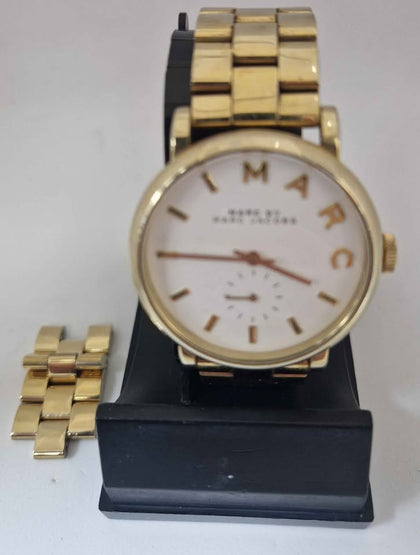 MARC JACOBS GOLD QUARTZ LADIES WATCH *BOXED**EXTRA LINKS*