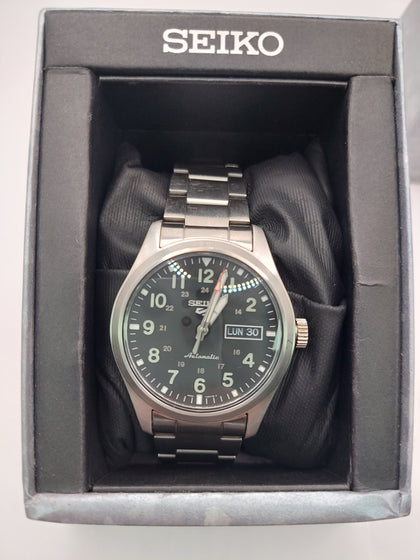 Seiko 5 Field Style Watch Ref. 4R36-10A0 Automatic Working Boxed