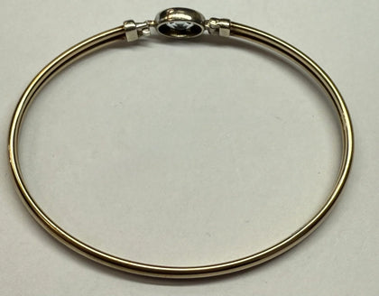 9CT GOLD BANGLE