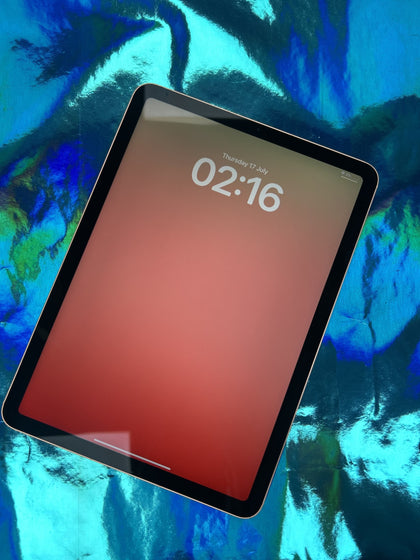 iPad Air (4th Generation) Wi-Fi only 64GB - Rose Gold.