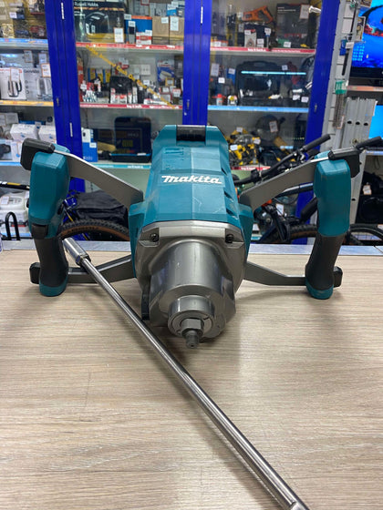 Makita Cordless Mixer