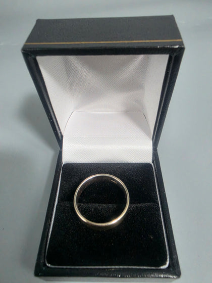 9ct Gold Ring 4.2g 375 HM SIZE O