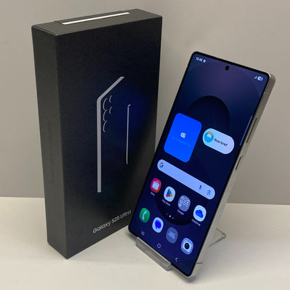 Samsung Galaxy S25 Ultra Unlocked Model SM-S938B/DS 256GB in Titanium Whitesilver Boxed