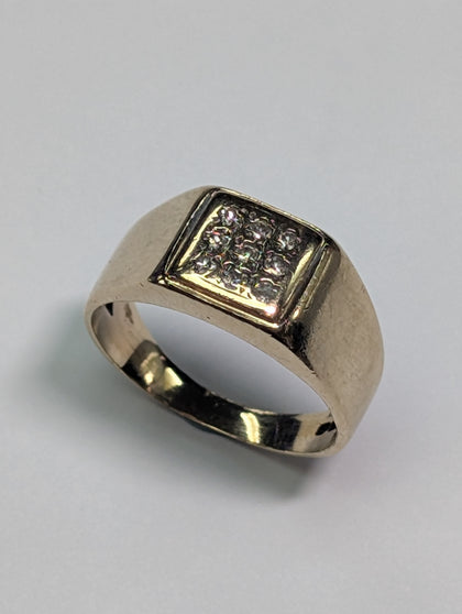 9CT GOLD  SQUARE DIAMOND RING