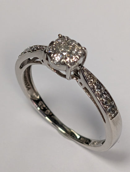 9ct white gold diamond ring